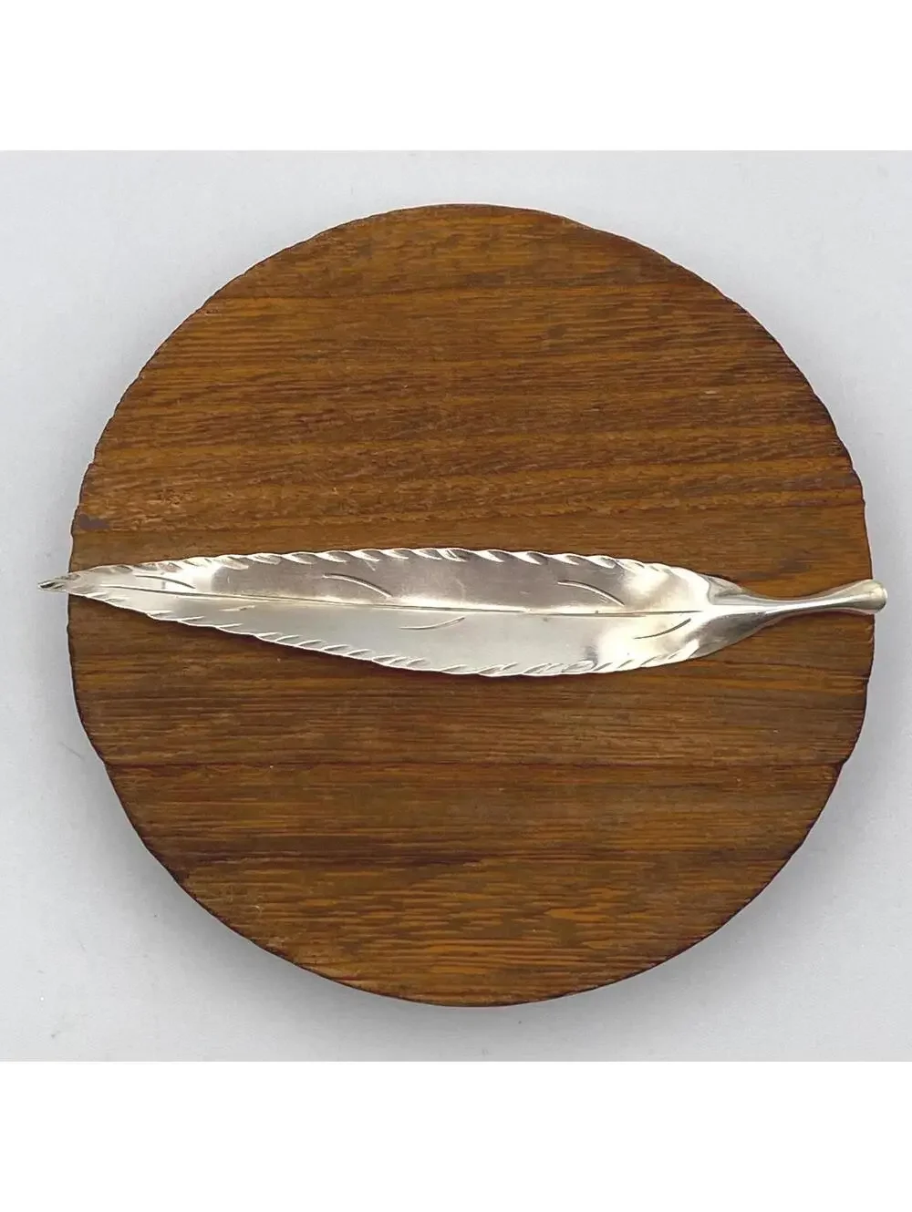 Vintage STUART NYE Sterling Silver Feather Brooch.